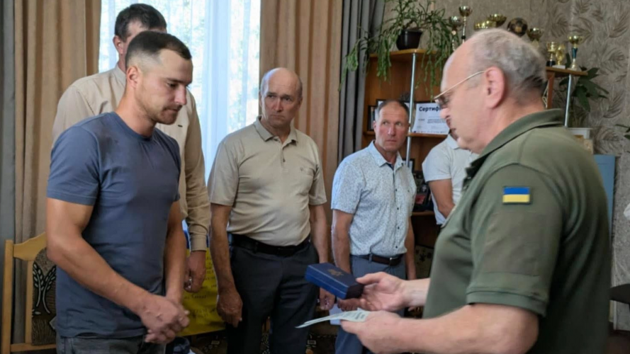 Героя з Волині посмертно відзначили «Комбатантським Хрестом» за відвагу на фронті