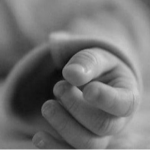 На Волині судили чоловіка за смерть дворічного сина співмешканки від алкогольного отруєння