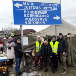 Сім’я Сасів з Волині поєднує виховання дітей із допомогою захисникам і постраждалим від війни