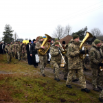 Додому через 2,5 роки після загибелі: на Волині усе село зійшлося провести зниклого раніше безвісти Героя