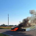 На Волині автомобіль загорівся посеред дороги