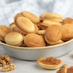 Горішки зі згущеним молоком, як у мами: простий рецепт, який вийде у кожного