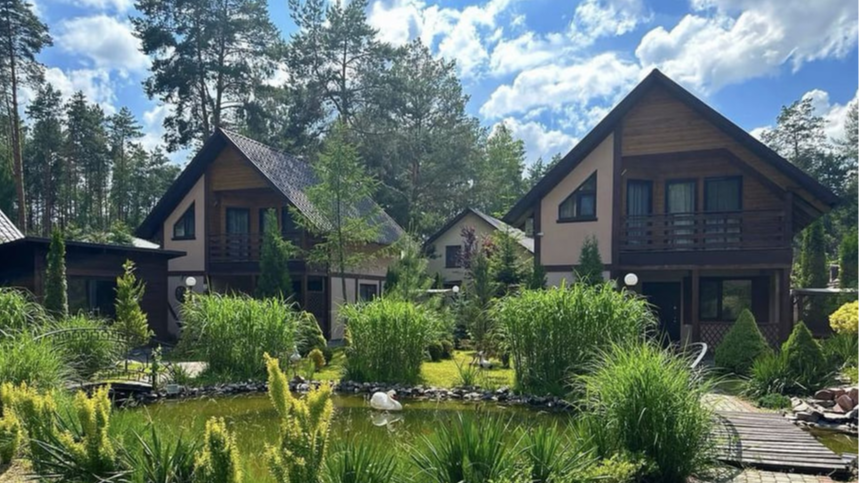 Поблизу озера Світязь продають бази відпочинку за 16 мільйонів