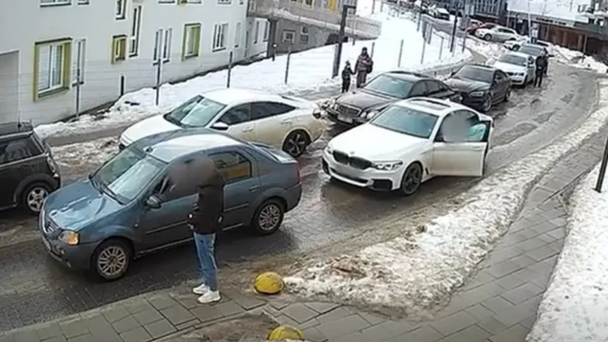 У Львові водій накинувся на таксиста