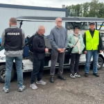 На Волині передали прикордонникам трьох іноземців для видворення з України