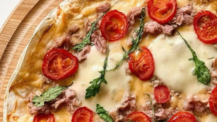 Лінива піца за 10 хвилин: швидкий та простий рецепт