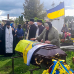 Понад рік і сім місяців невідомості: на Волині провели в останню путь Героя Івана Міневича