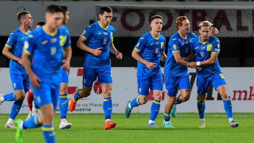 «Це матч смерті»: фанати з Луцька у Леверкузені – про вирішальну гру збірної України з Італією