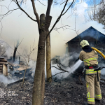 На Волині через людську недбалість згоріли хлів і понад 7 гектарів сухої трави