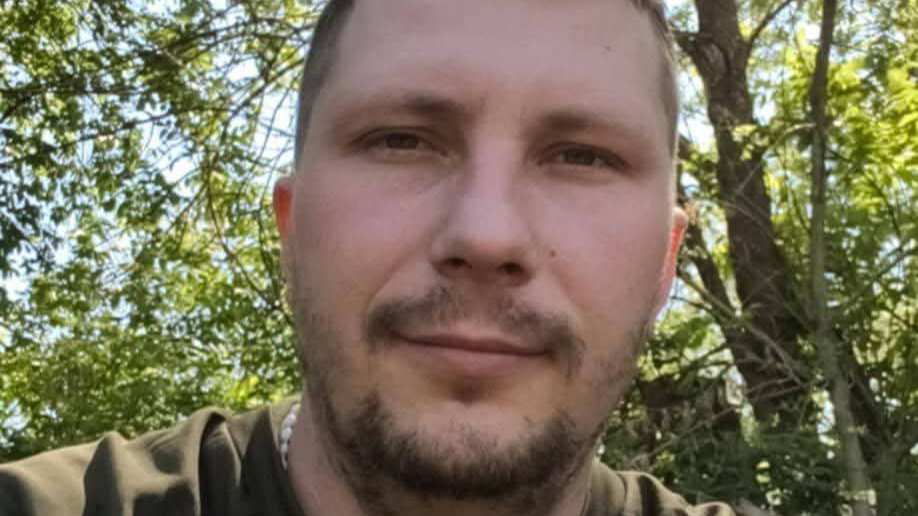 Ввечері 21 листопада ще зателефонував мамі дружині і невдовзі загинув: спогади про Героя з Волині Юрія Панасюка