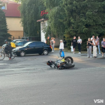 16-річний мотоцикліст - у лікарні: подробиці аварії у центрі Луцька