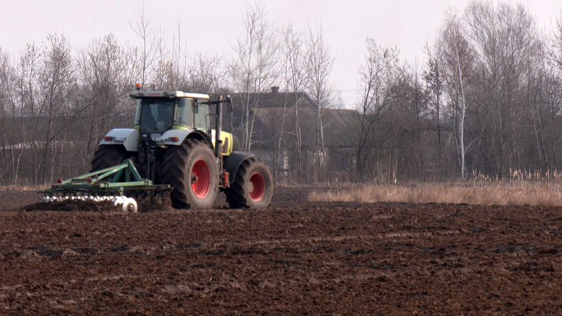 Людей катастрофічно не вистачає: на Волині розпочалася весняна посівна