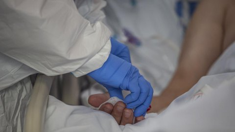 На Волині від COVID-19 померли двоє літніх людей