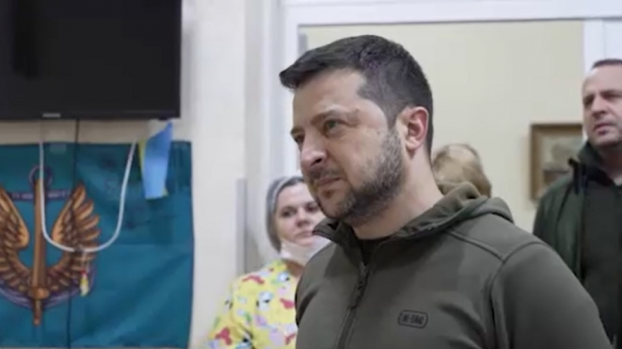 Володимир Зеленський відвідав поранених захисників України у лікарні
