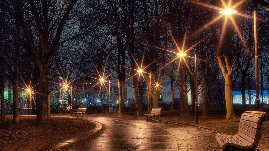 У Нововолинську вуличне освітлення включатимуть у час «пік»
