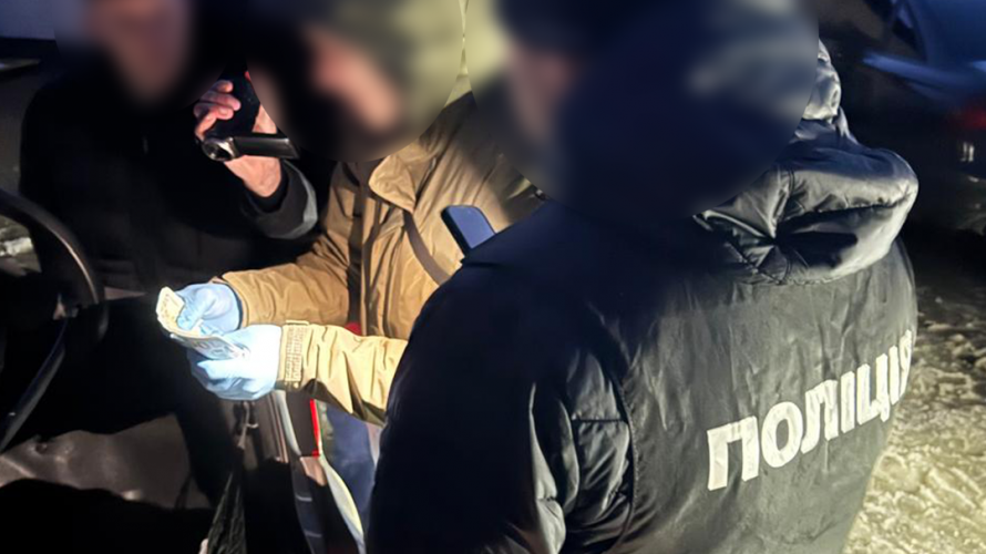 Брали хабарі за «вирішення питань»: на Волині затримали військовослужбовців ТЦК