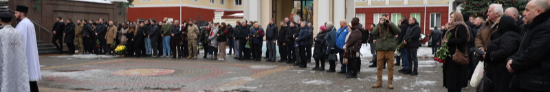 Навіки 29: у Луцьку попрощалися з військовослужбовцем Олексієм Бондаренком