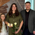 Виховала шістьох дітей: волинянці присвоїли звання «Мати-героїня»