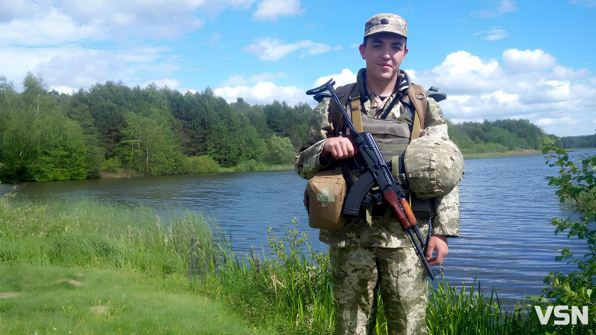 «Був пораненим, але покинув лікарню, аби врятувати хлопців, а йому не було кому допомогти». Спогади про загиблого гірника з Волині, який став воїном