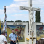 25 років освяченню храму та шана загиблим: у громаді на Волині відкрили меморіал Пам’яті