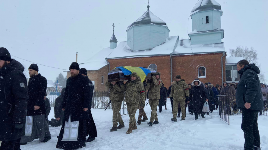 Вважався зниклим безвісти: на Волині попрощалися із полеглим Героєм Андрієм Близнюком