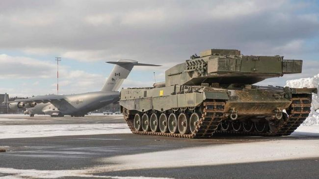 Канада відправила Україні перший танк Leopard 2