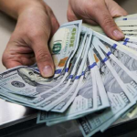 Нацбанк зобов'язав банки та обмінники приймати старі чи зношені банкноти іноземної валюти