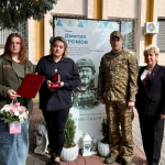 Загинув на території Серебрянського лісу: родині полеглого Героя з Волині вручили його посмертну нагороду