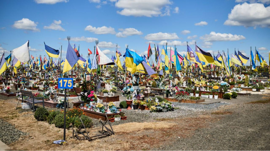 «Це відповідальність громади»: Алею поховань Героїв у Гаразджі планують привести до належного стану