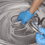 Бруд та жир зникнуть за мить – все завдяки зубній пасті, соді і господарському милу