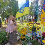 «Хотів жити для донечки, а загинув, рятуючи інших»: історія медика Романа Ткача з Волині