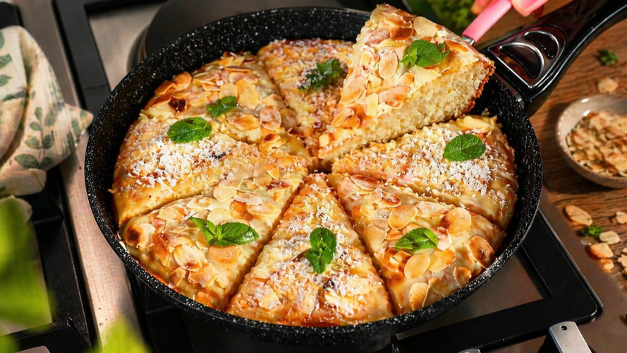 Торт “Рафаелло” на сковороді за 5 хвилин: ніжний десерт без духовки