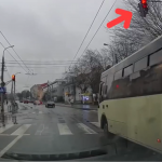 Проїхав на червоне світло: у Луцьку оштрафували водія автобуса