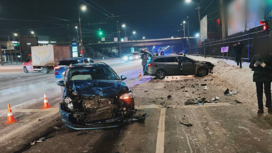 Виїхав на зустрічну: поліція розповіла деталі вечірньої ДТП в Луцьку