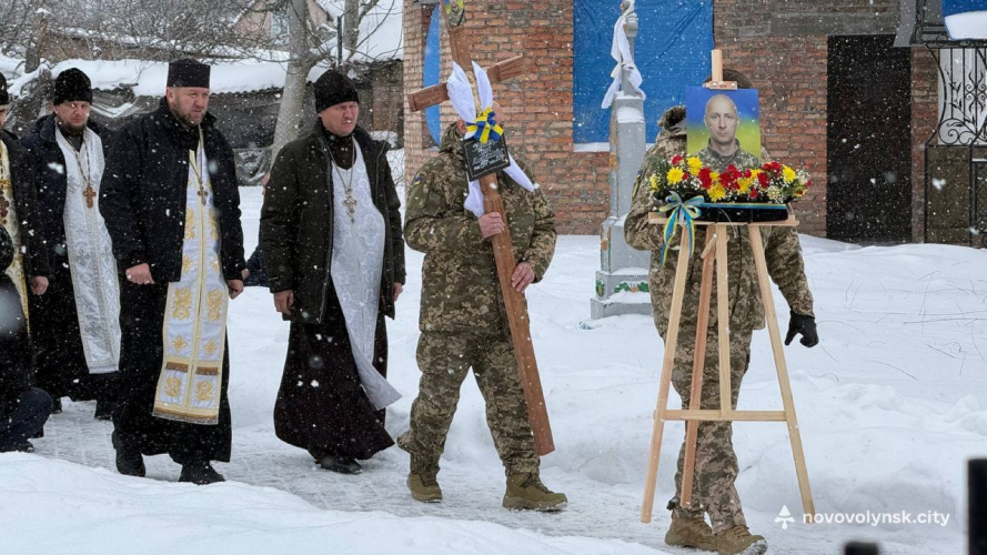 Тривалий час вважався зниклим безвісти: на Волині поховали Героя Ігоря Ковальчука