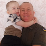 Під сирени народився син — під вибухи служить тато: історія батька трьох дітей з Волині, який захищає Україну