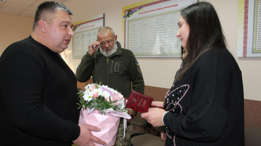 На Волині вручили орден «За мужність» ІІІ ступеня матері загиблого Героя