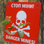 На Волині вибух міни забрав життя чоловіка: ще один постраждалий у тяжкому стані