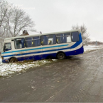 пасажирський автобус застряг в селищі Тайкури Рівненського району