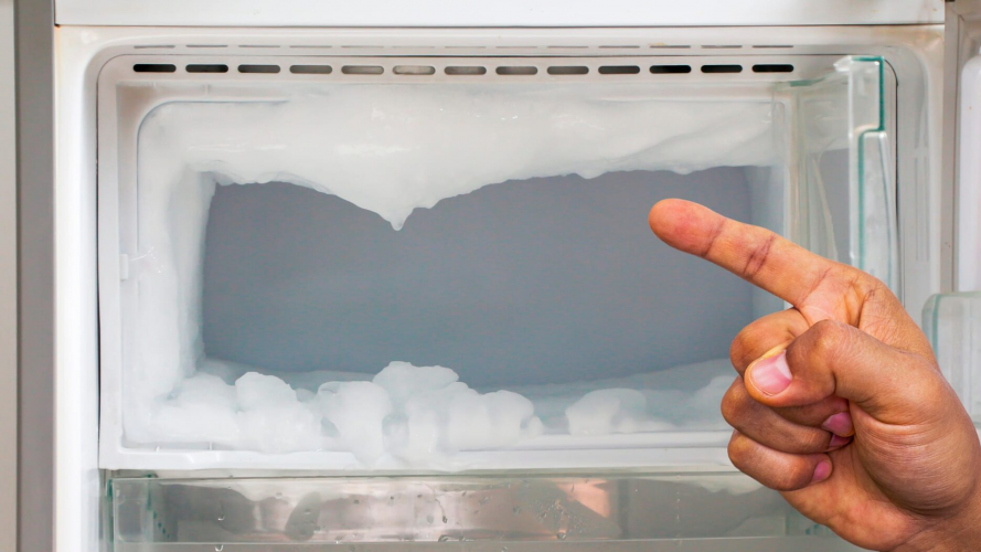 Як легко уникнути частого розморожування холодильника