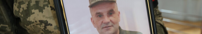 Домовину несли під супровід сигналу повітряної тривоги: у Луцьку попрощалися з Героєм Дмитром Гордійчуком