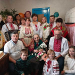 Має шестеро онуків та десять правнуків: довгожителька з Волині відзначила 90-річний ювілей