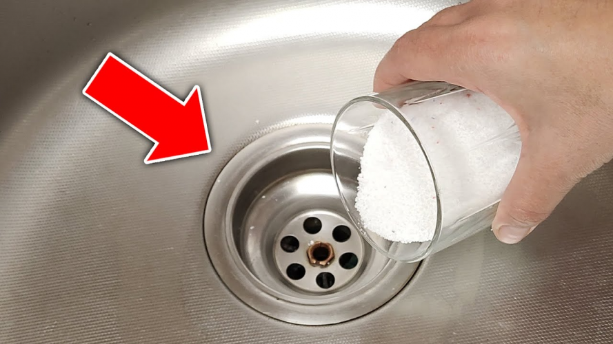 Як швидко та без хімії прочистити раковину