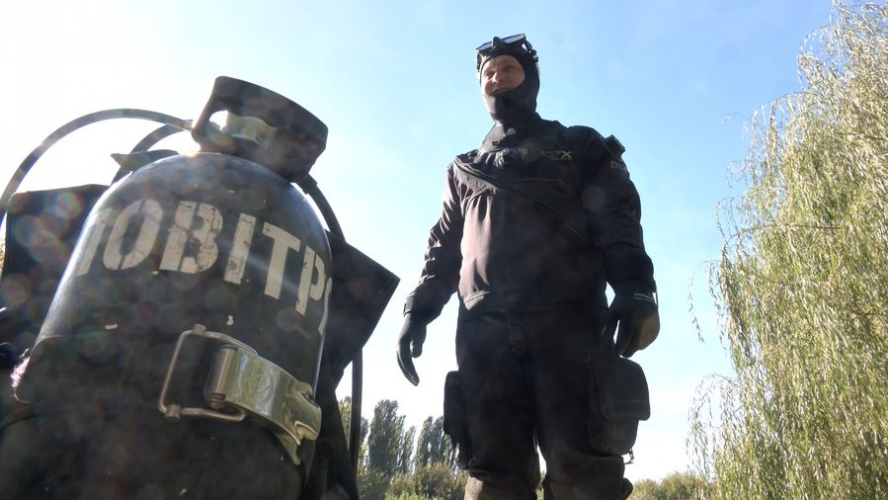 «Під водою виконувати свій обов’язок нелегко»: як водолаз з Волині рятує людей і розміновує водойми