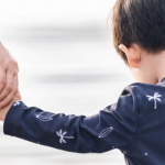 Холод у хаті та антисанітарія: на Волині матір судили за неналежний догляд за дитиною