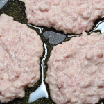 Як приготувати ліниві чебуреки без тіста за 15 хвилин