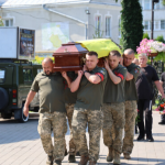 Загинув у жовтні 2024 року: у Луцьку попрощались з Героєм Олександром Лебедевичем