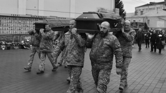 Два прощання в один день: у Луцьку поховали Героїв Вадима Басараба та Сергія Вікторського