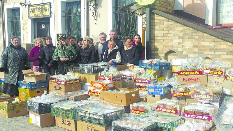 «Допоможи, бо я знову вижив... »: волонтерка з Луцька рятує воїнів на передовій