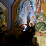 «Якщо зайде собака, то потрібно переосвячувати церкву»: під час обстрілу Луцька людей з тваринами не пустили в укриття при храмі УПЦ МП